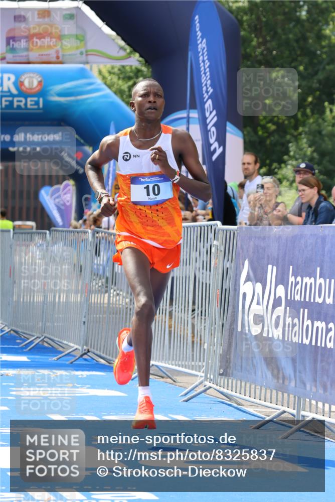 29.06.2025 - hella hamburg halbmarathon Strokosch-Dieckow http://msf.ph/oto/8325837 29.06.2025 10:02:44 Ziel 10 meine-sportfotos.de