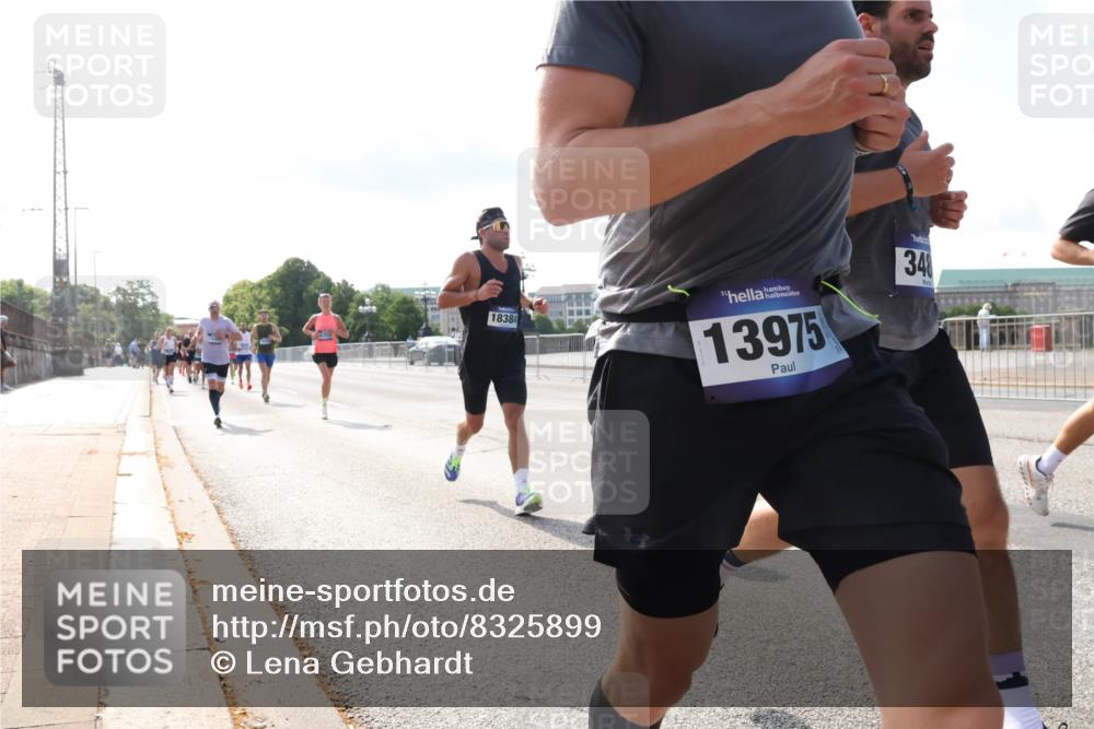 29.06.2025 - hella hamburg halbmarathon Lena Gebhardt http://msf.ph/oto/8325899 29.06.2025 09:48:34 Lombardsbrücke 18384, 13975, 348, 1290, 1385, 1505, 1710, 1743, 2262, 2399, 2714, 2767, 3480, 3547, 3959, 4359, 4381, 4860, 5091, 5307, 5315, 5554, 5709, 6684, 6829, 6993, 7152, 7154, 7884, 8121, 8571, 8933, 9403, 9643, 10190, 10404, 10793, 10852, 11202, 11227, 11620, 11929, 12044, 12051, 12488, 12514, 12916, 13483, 13595, 13940, 13975, 14875, 14908, 15015, 15701, 15931, 15959, 16119, 16158 meine-sportfotos.de