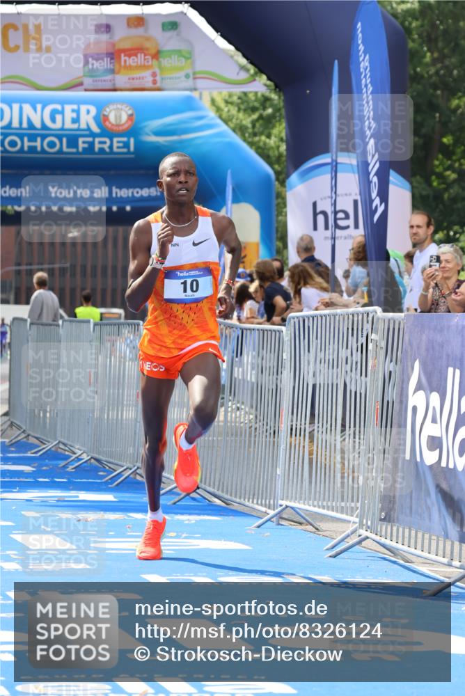 29.06.2025 - hella hamburg halbmarathon Strokosch-Dieckow http://msf.ph/oto/8326124 29.06.2025 10:02:44 Ziel 10 meine-sportfotos.de