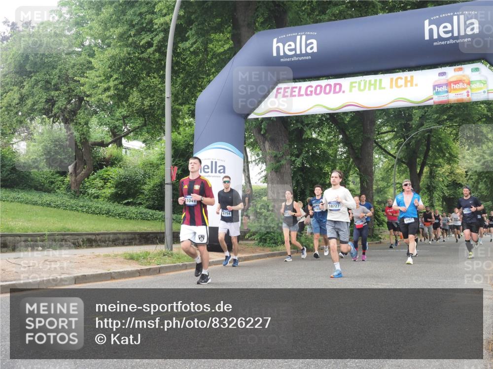 29.06.2025 - hella hamburg halbmarathon KatJ http://msf.ph/oto/8326227 29.06.2025 10:46:35 Zwischen KM18-KM19 2730, 4238, 6033, 6087, 6438, 6754, 8326 meine-sportfotos.de