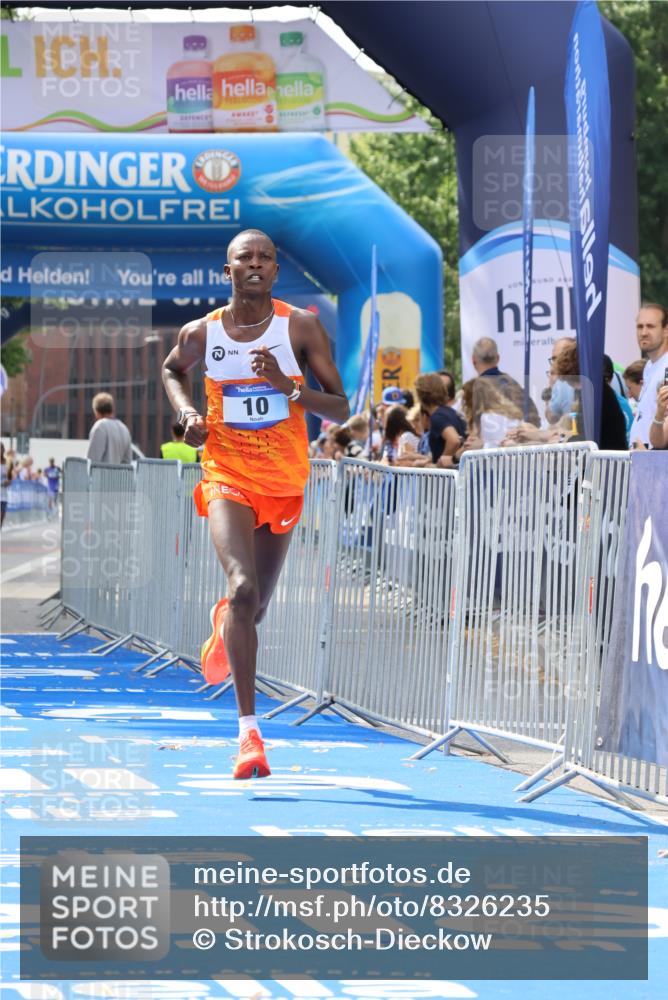 29.06.2025 - hella hamburg halbmarathon Strokosch-Dieckow http://msf.ph/oto/8326235 29.06.2025 10:02:43 Ziel 10 meine-sportfotos.de