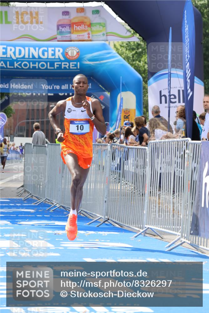 29.06.2025 - hella hamburg halbmarathon Strokosch-Dieckow http://msf.ph/oto/8326297 29.06.2025 10:02:43 Ziel 10 meine-sportfotos.de