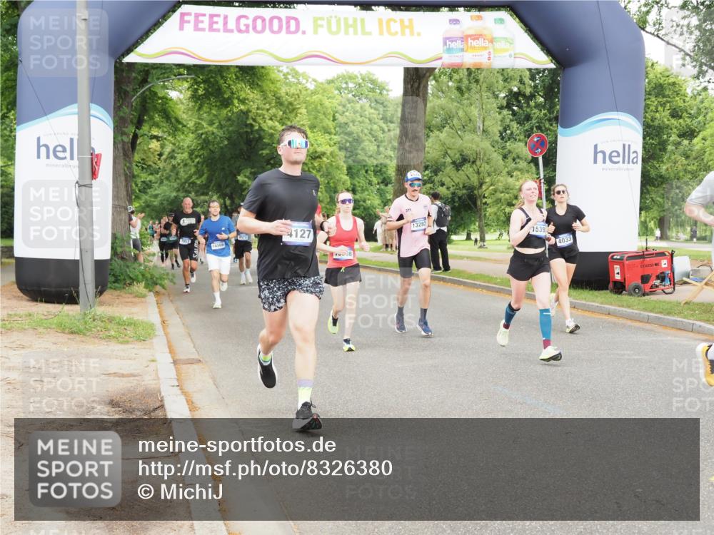 29.06.2025 - hella hamburg halbmarathon MichiJ http://msf.ph/oto/8326380 29.06.2025 10:37:46 Zwischen KM18-KM19 1094, 1321, 1507, 4033, 4127, 4816, 5115, 8813, 10189, 11356, 11455, 12733, 13008, 13282, 15392, 15966, 16242, 16806, 16843, 16887, 18499 meine-sportfotos.de