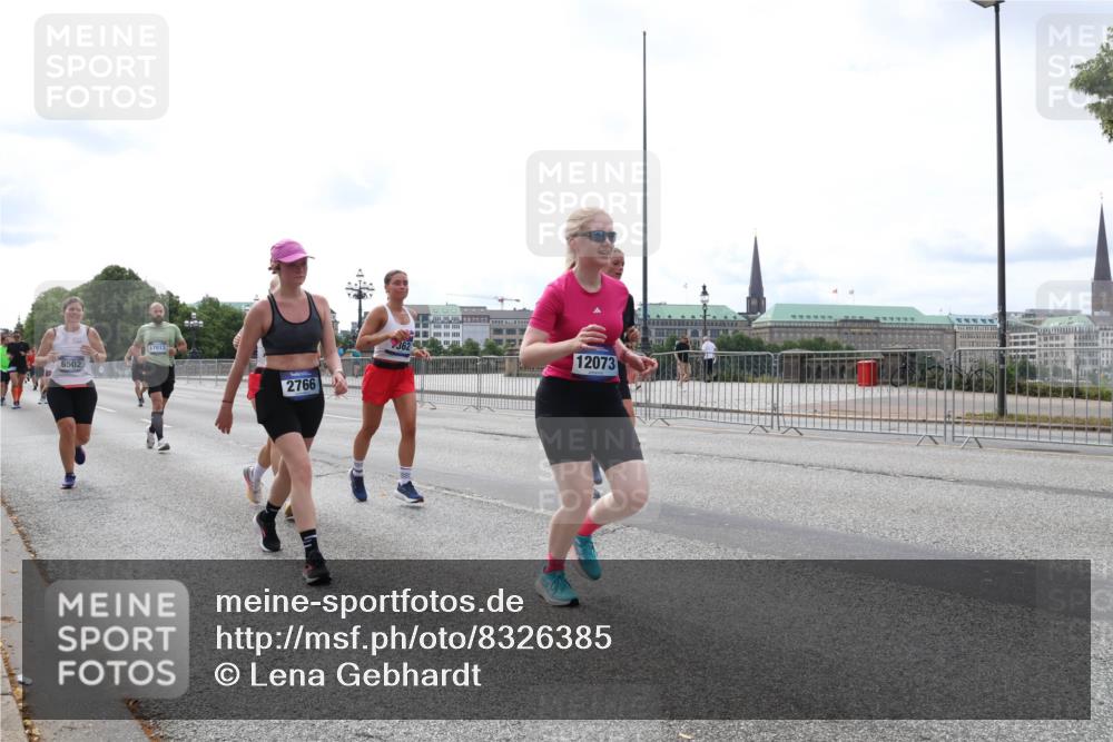 29.06.2025 - hella hamburg halbmarathon Lena Gebhardt http://msf.ph/oto/8326385 29.06.2025 10:23:26 Lombardsbrücke 6502, 17013, 2766, 362, 12073, 1048, 1304, 1362, 2125, 2925, 3029, 3034, 4190, 4266, 4391, 4646, 4728, 4793, 5160, 5406, 6502, 6578, 6747, 6784, 6785, 6849, 7029, 7820, 7891, 8031, 8181, 8687, 8688, 8716, 8918, 8920, 9133, 9301, 9715, 9877, 9913, 10649, 10739, 11300, 11793, 11798, 11879, 12025, 12073, 12265, 12874, 13560, 14041, 14265, 14338, 14510, 14512, 14821, 15709, 16185, 16251, 16416, 16558, 17013, 17099, 17199, 17207, 17299, 17719 meine-sportfotos.de
