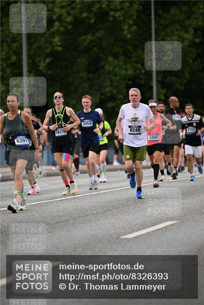 29.06.2025 - hella hamburg halbmarathon Dr. Thomas Lammeyer http://msf.ph/oto/8326393 29.06.2025 10:39:31 Kennedybrücke 1417, 1497, 1821, 1849, 2198, 2265, 2787, 3170, 3958, 4333, 4564, 4696, 4703, 5027, 5793, 6029, 6335, 6365, 6379, 6397, 6471, 6746, 6803, 6859, 7020, 7386, 7733, 8249, 8296, 9342, 9803, 10335, 10358, 10360, 10393, 10652, 11320 meine-sportfotos.de