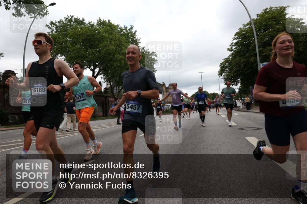 29.06.2025 - hella hamburg halbmarathon Yannick Fuchs http://msf.ph/oto/8326395 29.06.2025 10:51:31 20KM 1200, 1239, 1563, 1715, 1719, 1972, 2236, 2606, 2652, 2759, 2806, 2883, 3141, 3575, 4261, 4579, 5015, 5134, 5391, 5457, 5458, 6281, 6302, 6720, 6892, 7159, 7833, 8744, 9450, 10383, 10408, 10599, 12144, 12509, 12773, 12774, 13376, 13664, 14737, 14951, 15090, 15189, 15220, 15229, 15349, 15664, 16418, 16517, 17455, 17543, 17758, 18508 meine-sportfotos.de