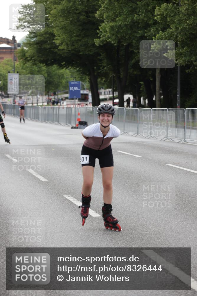 29.06.2025 - hella hamburg halbmarathon Jannik Wohlers http://msf.ph/oto/8326444 29.06.2025 09:00:49 Lombardsbrücke  meine-sportfotos.de