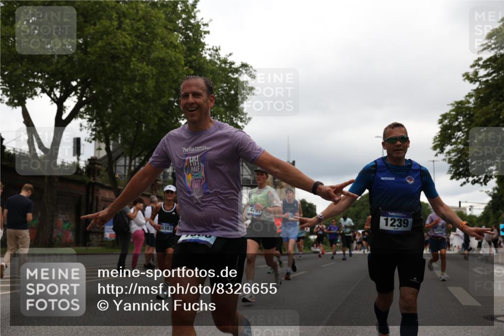 29.06.2025 - hella hamburg halbmarathon Yannick Fuchs http://msf.ph/oto/8326655 29.06.2025 10:51:32 20KM 1200, 1239, 1563, 1715, 1719, 1972, 2236, 2606, 2652, 2759, 2806, 2883, 3141, 3575, 4261, 4579, 5015, 5134, 5391, 5457, 5458, 6281, 6302, 6720, 6892, 7159, 7833, 8744, 9450, 10383, 10408, 10599, 12144, 12509, 12773, 12774, 13376, 13664, 14737, 14951, 15090, 15189, 15220, 15229, 15349, 15664, 16418, 16517, 17455, 17543, 17758, 18508 meine-sportfotos.de