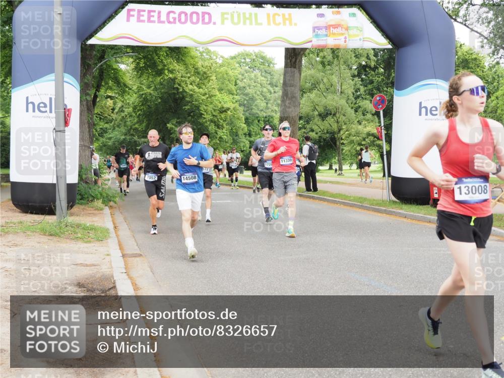 29.06.2025 - hella hamburg halbmarathon MichiJ http://msf.ph/oto/8326657 29.06.2025 10:37:48 Zwischen KM18-KM19 1094, 1321, 4033, 4127, 4816, 5115, 8572, 10189, 11339, 11455, 12733, 13008, 13282, 15392, 16843, 16887, 17282, 18499 meine-sportfotos.de