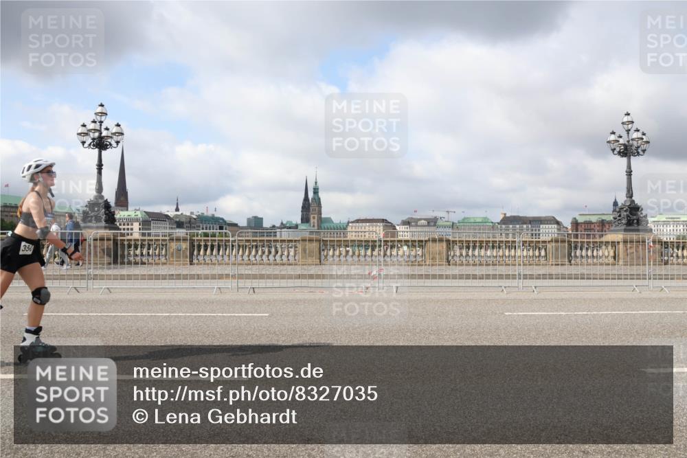 29.06.2025 - hella hamburg halbmarathon Lena Gebhardt http://msf.ph/oto/8327035 29.06.2025 09:08:20 Lombardsbrücke 350 meine-sportfotos.de