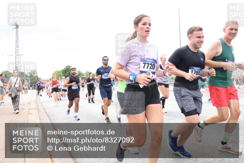 29.06.2025 - hella hamburg halbmarathon Lena Gebhardt http://msf.ph/oto/8327092 29.06.2025 10:57:52 Lombardsbrücke 8159, 11026, 256, 7720, 4521, 1265, 1123, 1242, 1248, 1265, 1388, 1643, 2015, 2169, 2451, 2567, 2900, 3191, 3385, 3388, 3433, 3644, 3750, 3936, 3954, 4059, 4180, 4197, 4429, 4521, 4830, 5117, 5632, 5676, 5736, 6316, 6337, 6827, 6857, 6916, 7172, 7193, 7556, 7720, 7977, 7990, 8035, 8159, 8386, 8439, 8440, 8442, 8474, 8512, 8540, 8708, 8713, 8773, 8873, 9059, 9180, 9233, 9318, 9319, 9394, 9398, 9436, 9481, 9496, 9613, 9832 meine-sportfotos.de