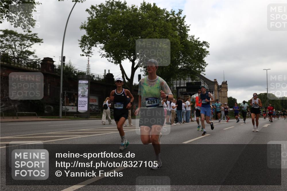 29.06.2025 - hella hamburg halbmarathon Yannick Fuchs http://msf.ph/oto/8327105 29.06.2025 10:51:34 20KM 1200, 1239, 1563, 1972, 2236, 2606, 2652, 2759, 2806, 2883, 3141, 3575, 4261, 4579, 5015, 5134, 5391, 5457, 5458, 6281, 6302, 6531, 6720, 6892, 7159, 7833, 9450, 10383, 10408, 10599, 12144, 12509, 12773, 12774, 13376, 13664, 14737, 15090, 15189, 15229, 15349, 15664, 16418, 16517, 17455, 17543, 17758, 18508 meine-sportfotos.de