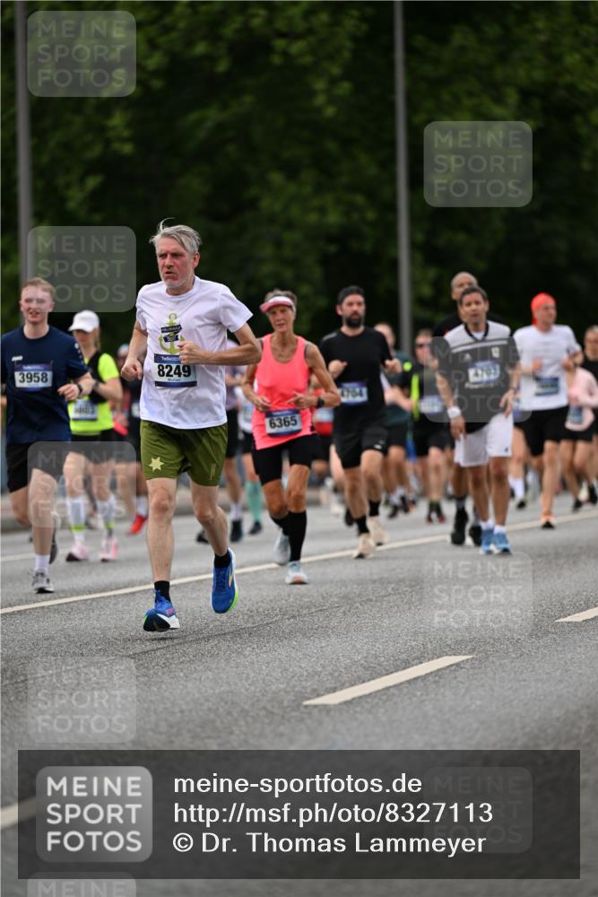 29.06.2025 - hella hamburg halbmarathon Dr. Thomas Lammeyer http://msf.ph/oto/8327113 29.06.2025 10:39:33 Kennedybrücke 1417, 1821, 1849, 2198, 2265, 2787, 3170, 3958, 4333, 4564, 4696, 4703, 5027, 5793, 6029, 6189, 6365, 6379, 6397, 6471, 6746, 6803, 6859, 7386, 7733, 8249, 8296, 9342, 9803, 10335, 10358, 10360, 10393, 10652, 11320, 11359 meine-sportfotos.de