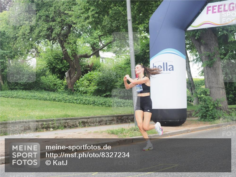 29.06.2025 - hella hamburg halbmarathon KatJ http://msf.ph/oto/8327234 29.06.2025 10:17:06 Zwischen KM18-KM19  meine-sportfotos.de