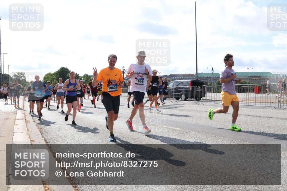 29.06.2025 - hella hamburg halbmarathon Lena Gebhardt http://msf.ph/oto/8327275 29.06.2025 10:00:17 Lombardsbrücke 19153, 7159, 18808, 6104, 1004, 1006, 1019, 1125, 1180, 1239, 1264, 1526, 1544, 1568, 1681, 1834, 1914, 2027, 2086, 2099, 2159, 2346, 2348, 2364, 2426, 2447, 2582, 2584, 2606, 2652, 2676, 2677, 2730, 2910, 2982, 3042, 3177, 3181, 3319, 3400, 3794, 3836, 3861, 3898, 4013, 4231, 4419, 4579, 4594, 4632, 4767, 4772, 4796, 4813, 4940, 4945, 5015, 5134, 5272, 5341, 5643, 5728, 6082, 6084, 6104, 6174, 6201, 6202, 6220, 6260, 6462, 6470, 6581, 6587 meine-sportfotos.de