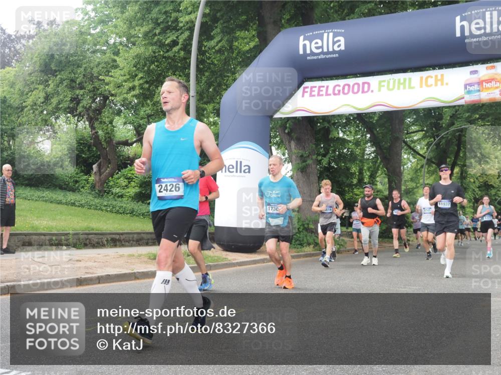 29.06.2025 - hella hamburg halbmarathon KatJ http://msf.ph/oto/8327366 29.06.2025 10:46:42 Zwischen KM18-KM19 1019, 1544, 2426, 2730, 6087, 6754 meine-sportfotos.de