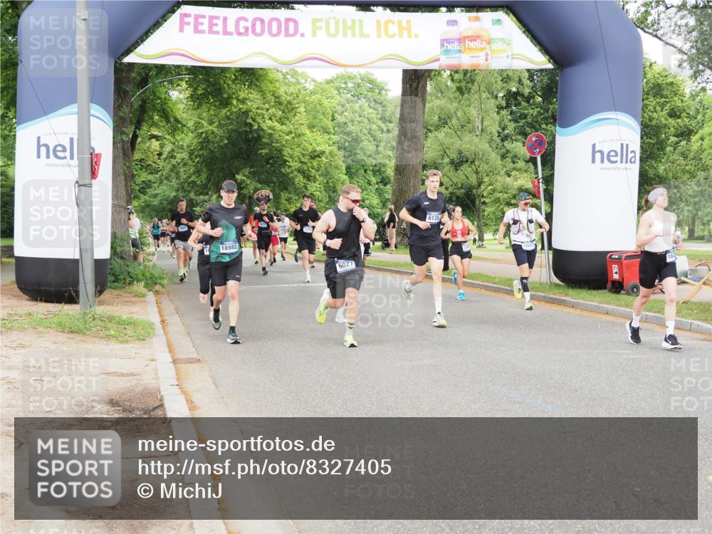 29.06.2025 - hella hamburg halbmarathon MichiJ http://msf.ph/oto/8327405 29.06.2025 10:37:53 Zwischen KM18-KM19 4033, 4127, 6027, 6125, 7052, 7269, 8572, 10691, 11339, 13282, 15392, 16285, 16666, 17282 meine-sportfotos.de