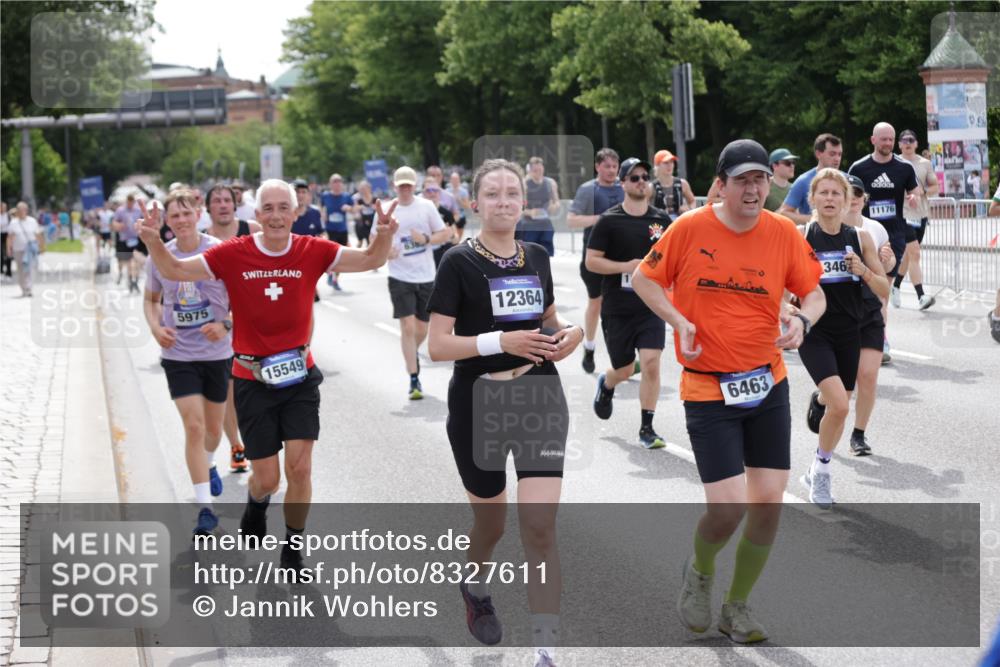29.06.2025 - hella hamburg halbmarathon Jannik Wohlers http://msf.ph/oto/8327611 29.06.2025 10:39:57 Lombardsbrücke 1018, 1037, 2019, 2109, 2515, 2572, 3237, 3293, 3295, 3515, 3607, 3808, 3810, 4271, 4756, 5113, 5263, 5351, 5352, 5702, 5975, 6076, 6229, 6363, 6463, 6673, 6866, 6876, 6920, 7108, 7174, 7675, 7850, 8307, 8391, 9187, 9468, 10474, 10818, 10953, 11176, 11653, 11717, 11970, 11973, 12364, 12444, 12501, 12760, 12981, 13005, 13030, 13069, 13290, 13410, 13466, 13651, 14341, 14851, 15549, 15927, 16681, 16955, 17318, 18101, 18110, 18213, 18353, 18490, 18771 meine-sportfotos.de