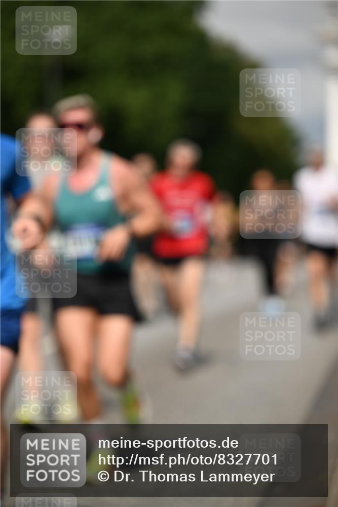 29.06.2025 - hella hamburg halbmarathon Dr. Thomas Lammeyer http://msf.ph/oto/8327701 29.06.2025 10:17:37 Kennedybrücke 1194, 1939, 2055, 2359, 2721, 2891, 2904, 2961, 2987, 3218, 3729, 4001, 4032, 4795, 4950, 5232, 5631, 6026, 6207, 7460, 7462, 7913, 8673, 8913, 9128, 9612, 9631, 9886, 10442, 10443 meine-sportfotos.de