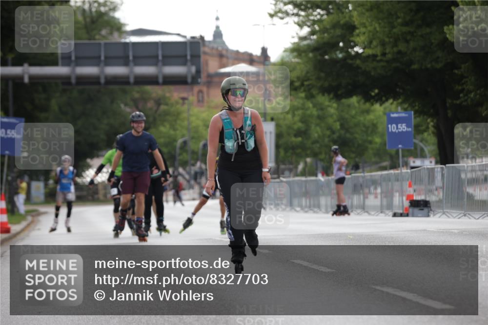 29.06.2025 - hella hamburg halbmarathon Jannik Wohlers http://msf.ph/oto/8327703 29.06.2025 09:00:56 Lombardsbrücke  meine-sportfotos.de