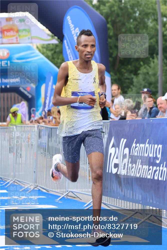 29.06.2025 - hella hamburg halbmarathon Strokosch-Dieckow http://msf.ph/oto/8327719 29.06.2025 10:02:21 Ziel 2, 22, 25 meine-sportfotos.de