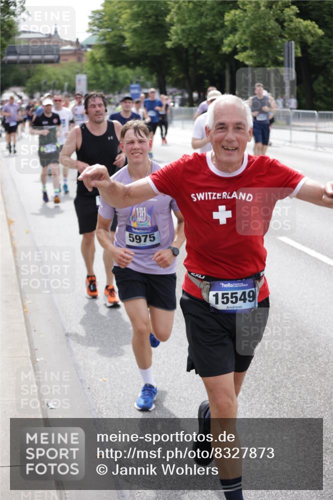 29.06.2025 - hella hamburg halbmarathon Jannik Wohlers http://msf.ph/oto/8327873 29.06.2025 10:39:59 Lombardsbrücke 1018, 1037, 2109, 2515, 2572, 2762, 2763, 3237, 3293, 3295, 3515, 3607, 3808, 3810, 4271, 4756, 5059, 5113, 5351, 5352, 5702, 5975, 6076, 6229, 6278, 6363, 6463, 6673, 6866, 6876, 6920, 7108, 7174, 7675, 7850, 8307, 8391, 9000, 9468, 10474, 10953, 11176, 11653, 11717, 11970, 11973, 12364, 12444, 12501, 12760, 12981, 13005, 13030, 13069, 13290, 13410, 13466, 13651, 14341, 14851, 15549, 15927, 15933, 16681, 16955, 17318, 18101, 18110, 18213, 18353, 18490, 18771, 18946 meine-sportfotos.de