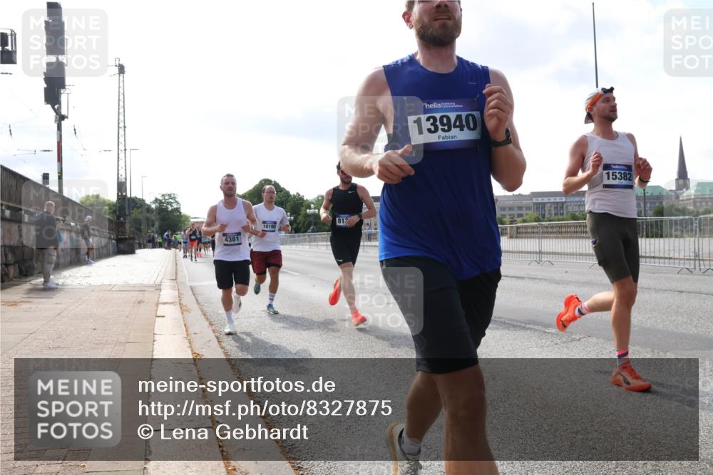 29.06.2025 - hella hamburg halbmarathon Lena Gebhardt http://msf.ph/oto/8327875 29.06.2025 09:48:44 Lombardsbrücke 4381, 10190, 812, 13940, 15382, 1042, 1290, 1505, 1571, 1710, 2262, 2399, 2767, 3480, 3547, 4062, 4359, 4381, 5003, 5124, 5307, 5554, 5709, 6993, 7152, 7154, 7310, 7482, 7884, 8002, 8121, 8571, 8933, 9403, 9643, 10190, 10404, 10451, 10738, 10793, 10852, 11106, 11177, 11423, 11929, 12044, 12051, 12488, 12916, 13137, 13372, 13483, 13940, 13975, 14875, 15931, 15959 meine-sportfotos.de