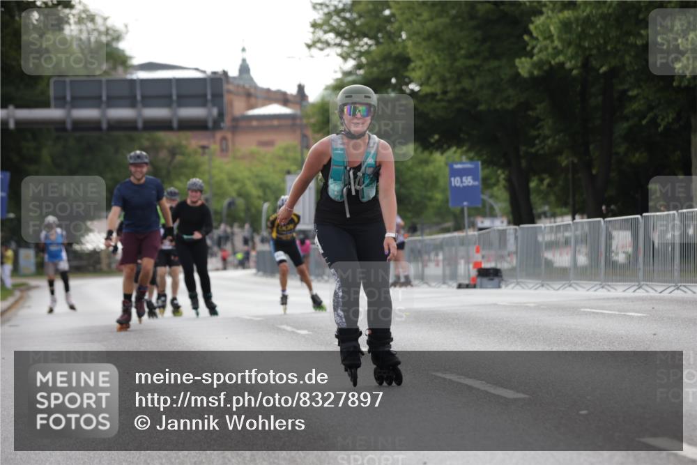 29.06.2025 - hella hamburg halbmarathon Jannik Wohlers http://msf.ph/oto/8327897 29.06.2025 09:00:57 Lombardsbrücke  meine-sportfotos.de