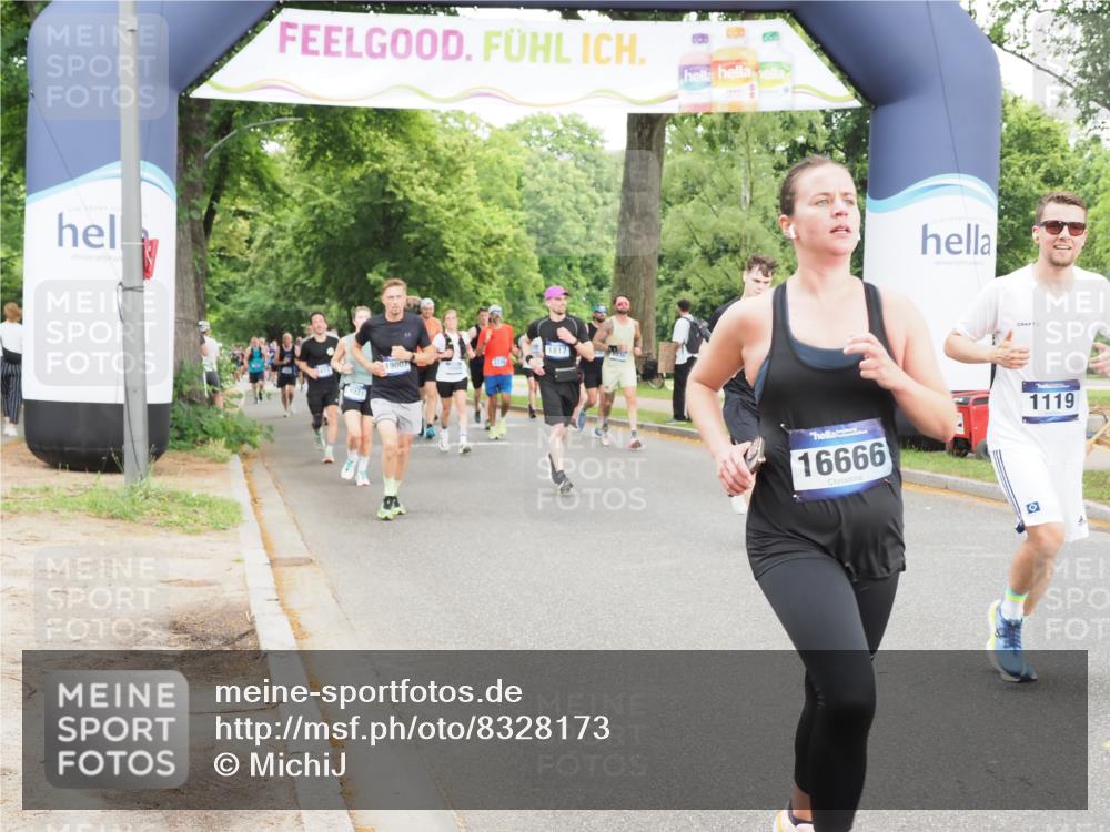 29.06.2025 - hella hamburg halbmarathon MichiJ http://msf.ph/oto/8328173 29.06.2025 10:37:56 Zwischen KM18-KM19 1119, 6027, 6125, 7052, 7269, 8572, 10691, 12016, 13758, 16285, 16666, 16800, 17221, 18960, 18982 meine-sportfotos.de