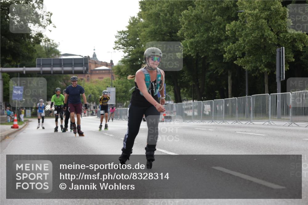 29.06.2025 - hella hamburg halbmarathon Jannik Wohlers http://msf.ph/oto/8328314 29.06.2025 09:00:58 Lombardsbrücke  meine-sportfotos.de