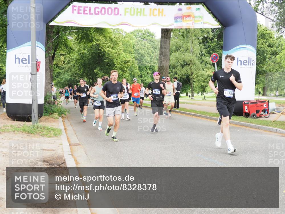 29.06.2025 - hella hamburg halbmarathon MichiJ http://msf.ph/oto/8328378 29.06.2025 10:37:57 Zwischen KM18-KM19 1119, 6027, 6125, 7052, 7269, 10691, 12016, 13051, 13758, 16285, 16666, 16800, 17221, 18960, 18982, 19007 meine-sportfotos.de