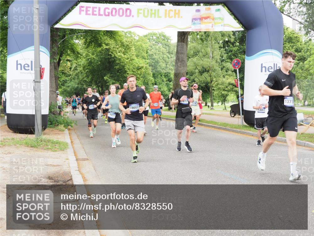 29.06.2025 - hella hamburg halbmarathon MichiJ http://msf.ph/oto/8328550 29.06.2025 10:37:57 Zwischen KM18-KM19 1119, 6027, 6125, 7052, 7269, 10691, 12016, 13051, 13758, 16285, 16666, 16800, 17221, 18960, 18982, 19007 meine-sportfotos.de