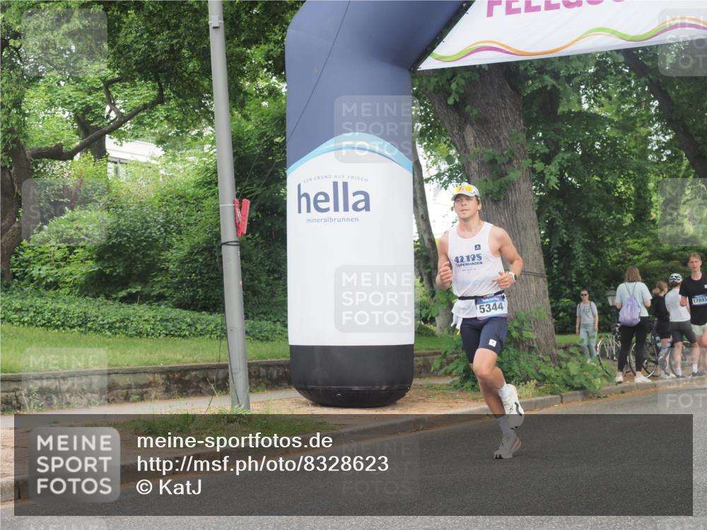 29.06.2025 - hella hamburg halbmarathon KatJ http://msf.ph/oto/8328623 29.06.2025 10:17:12 Zwischen KM18-KM19 1065, 5344 meine-sportfotos.de