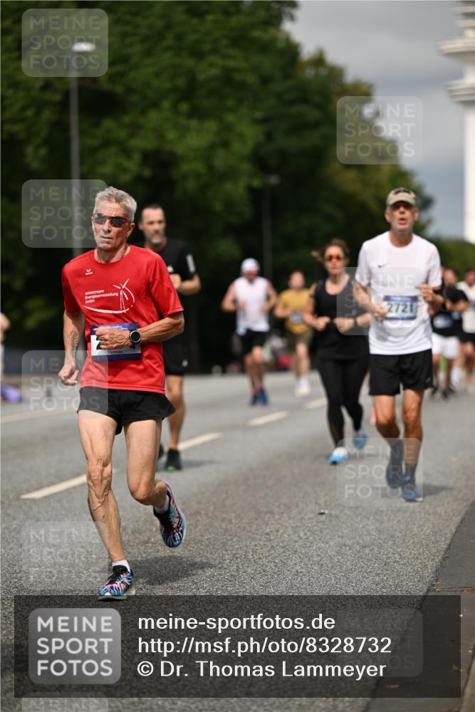 29.06.2025 - hella hamburg halbmarathon Dr. Thomas Lammeyer http://msf.ph/oto/8328732 29.06.2025 10:17:38 Kennedybrücke 1194, 1939, 2055, 2359, 2721, 2891, 2904, 2961, 2987, 3729, 4001, 4032, 4795, 4950, 5232, 5631, 6026, 6207, 7460, 7462, 7913, 8673, 8913, 9128, 9612, 9631, 9886, 10442, 10443 meine-sportfotos.de