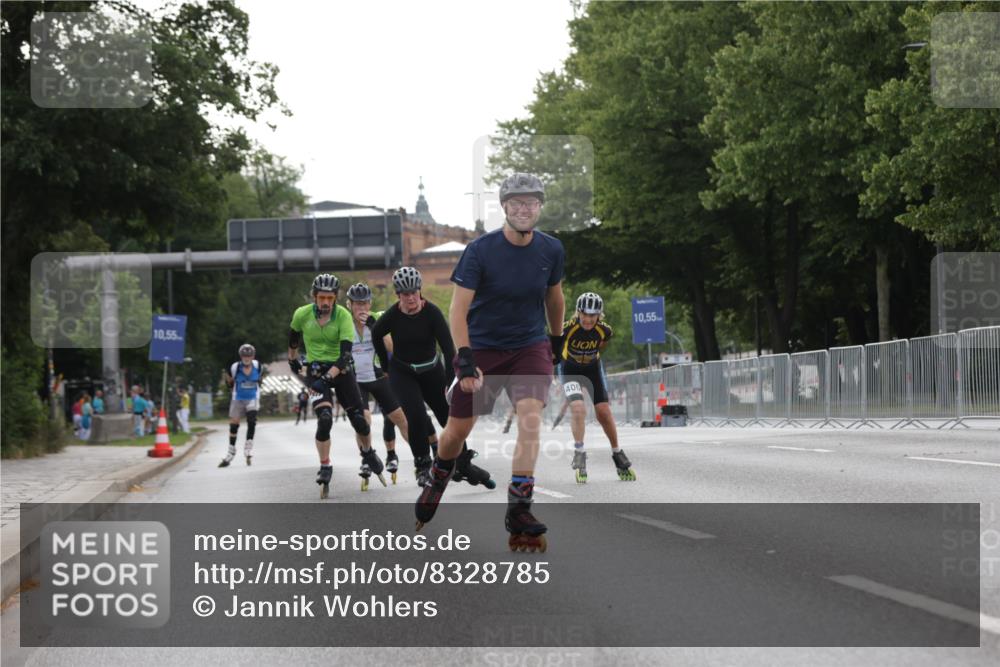 29.06.2025 - hella hamburg halbmarathon Jannik Wohlers http://msf.ph/oto/8328785 29.06.2025 09:01:01 Lombardsbrücke  meine-sportfotos.de