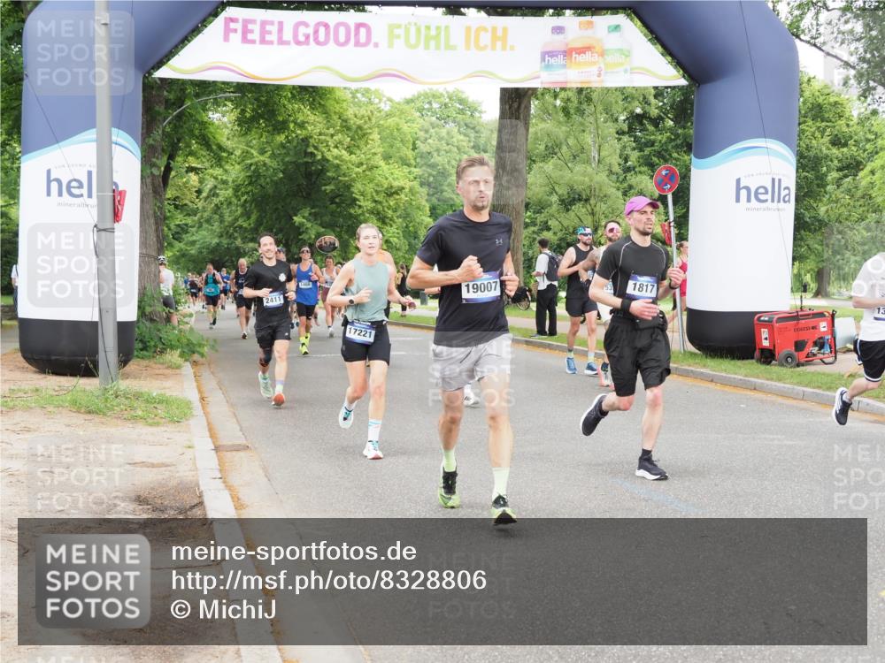 29.06.2025 - hella hamburg halbmarathon MichiJ http://msf.ph/oto/8328806 29.06.2025 10:37:58 Zwischen KM18-KM19 1119, 1817, 4346, 5336, 6027, 6125, 7052, 10691, 12016, 13051, 13758, 16285, 16666, 16800, 17221, 18960, 18982, 19007 meine-sportfotos.de