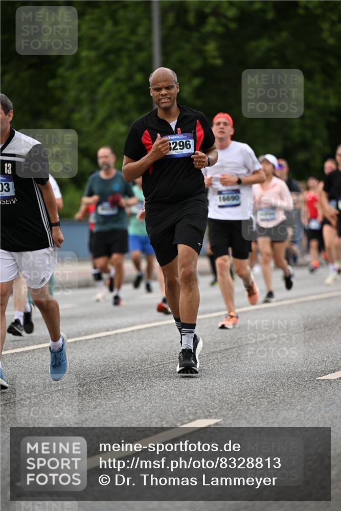 29.06.2025 - hella hamburg halbmarathon Dr. Thomas Lammeyer http://msf.ph/oto/8328813 29.06.2025 10:39:39 Kennedybrücke 1821, 1849, 2198, 2787, 3170, 3828, 3958, 4333, 4564, 4696, 4703, 4965, 5147, 6029, 6189, 6365, 6379, 6397, 6471, 6867, 7386, 7733, 8249, 8296, 8567, 9342, 9803, 9819, 10358, 10360, 10393, 10565, 10652, 11320, 11359 meine-sportfotos.de