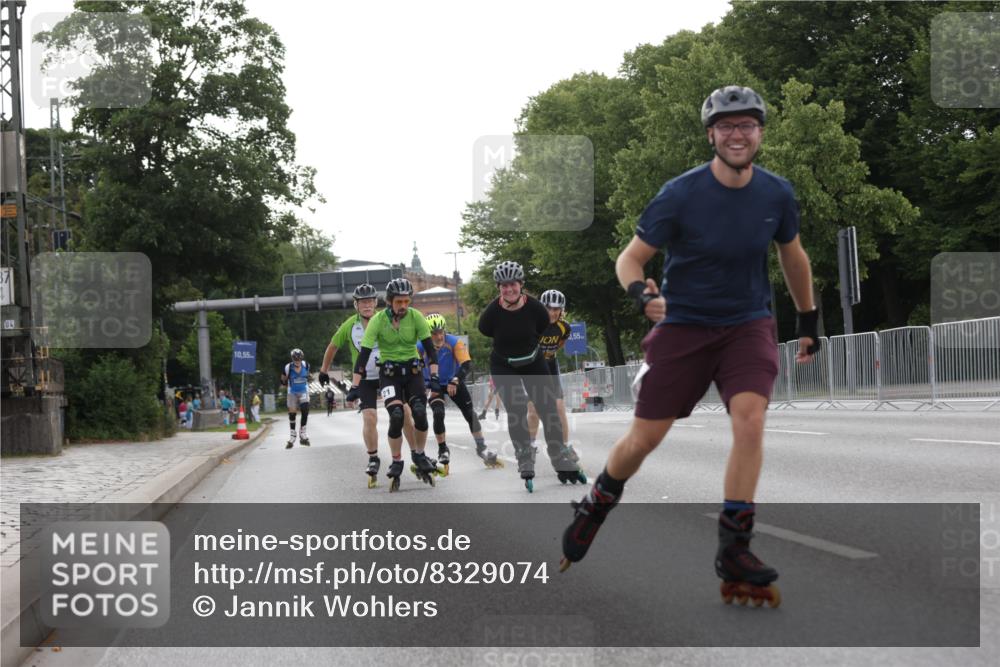 29.06.2025 - hella hamburg halbmarathon Jannik Wohlers http://msf.ph/oto/8329074 29.06.2025 09:01:02 Lombardsbrücke  meine-sportfotos.de