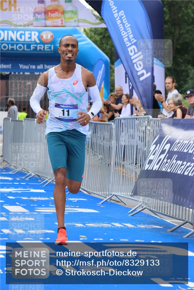 29.06.2025 - hella hamburg halbmarathon Strokosch-Dieckow http://msf.ph/oto/8329133 29.06.2025 10:02:15 Ziel 11, 25 meine-sportfotos.de