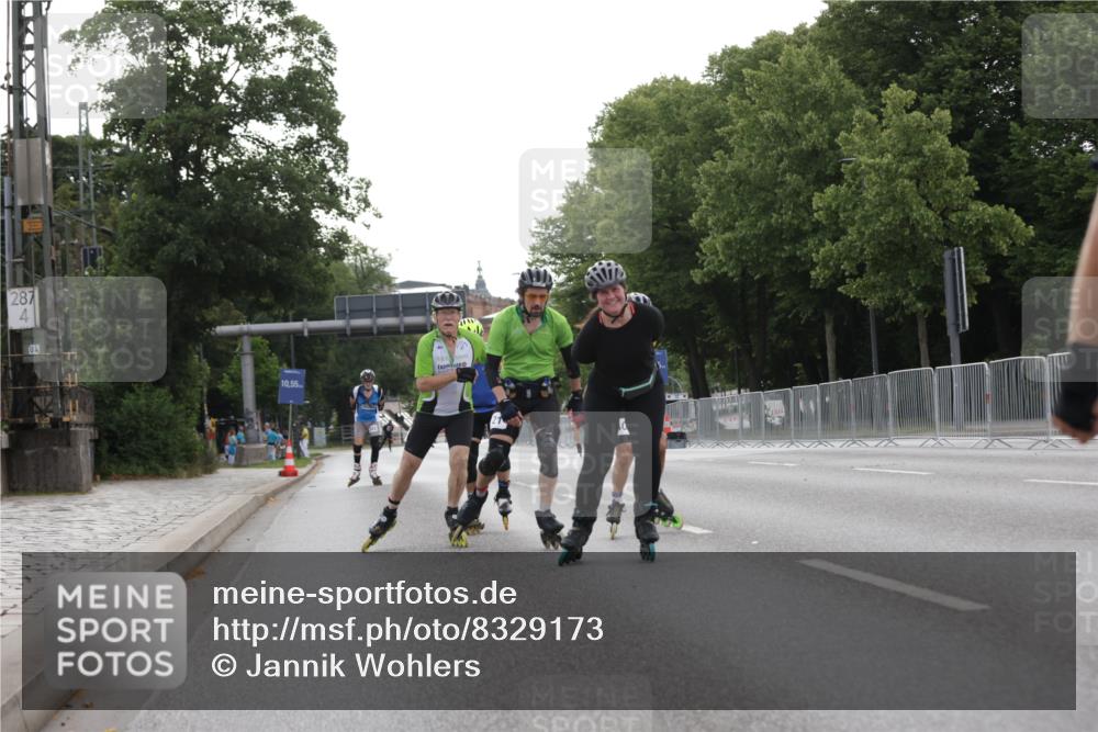 29.06.2025 - hella hamburg halbmarathon Jannik Wohlers http://msf.ph/oto/8329173 29.06.2025 09:01:03 Lombardsbrücke  meine-sportfotos.de