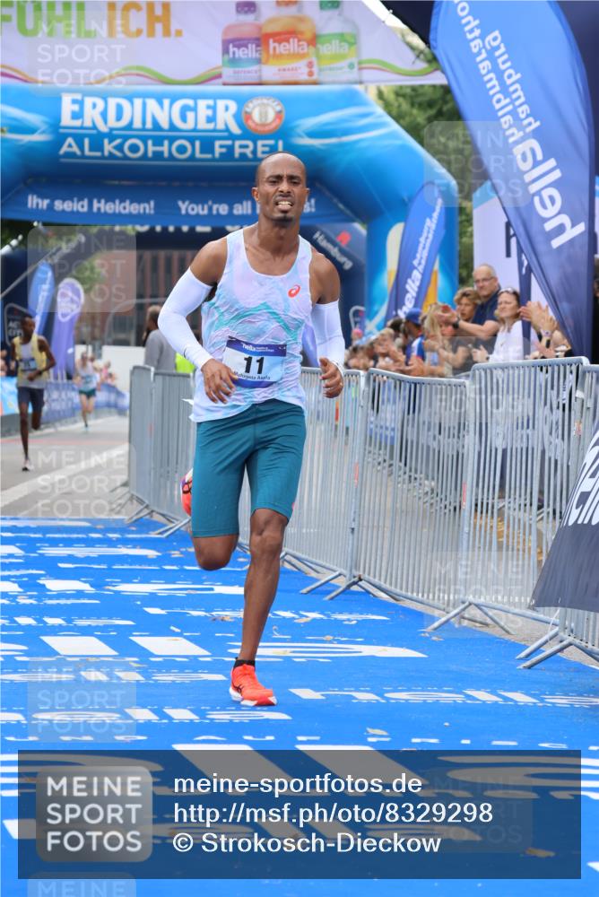 29.06.2025 - hella hamburg halbmarathon Strokosch-Dieckow http://msf.ph/oto/8329298 29.06.2025 10:02:14 Ziel 11, 25 meine-sportfotos.de