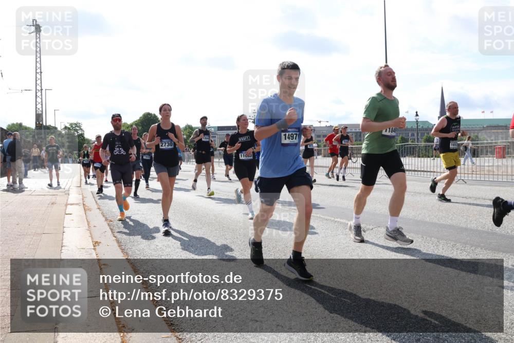 29.06.2025 - hella hamburg halbmarathon Lena Gebhardt http://msf.ph/oto/8329375 29.06.2025 10:00:21 Lombardsbrücke 1761, 2730, 1264, 1497, 1848, 11063, 1006, 1019, 1125, 1180, 1239, 1264, 1526, 1544, 1568, 1681, 1914, 2027, 2086, 2099, 2159, 2236, 2346, 2348, 2364, 2426, 2447, 2582, 2584, 2606, 2652, 2676, 2677, 2730, 2910, 2982, 3042, 3177, 3181, 3319, 3400, 3794, 3861, 3898, 4013, 4231, 4419, 4579, 4594, 4632, 4767, 4772, 4796, 4813, 4940, 4945, 5272, 5341, 5643, 5728, 6082, 6084, 6104, 6174, 6201, 6220, 6260, 6462, 6470, 6581, 6587, 10599 meine-sportfotos.de