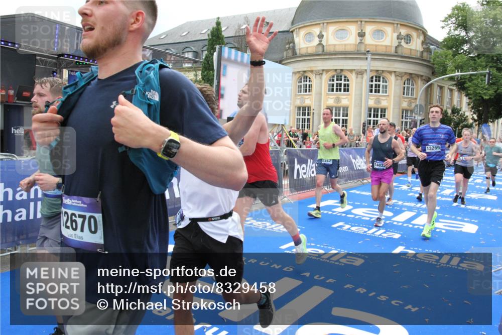 29.06.2025 - hella hamburg halbmarathon Michael Strokosch http://msf.ph/oto/8329458 29.06.2025 10:49:31 Ziel 1342, 1476, 2592, 2596, 2878, 8437, 8689, 8813, 11339, 11779, 12094, 12670, 13269, 14838, 15784, 15857, 15894, 15966, 16891, 18476, 18887, 18960 meine-sportfotos.de