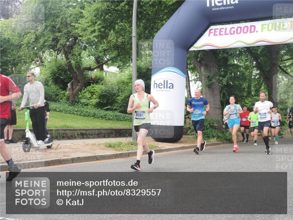 29.06.2025 - hella hamburg halbmarathon KatJ http://msf.ph/oto/8329557 29.06.2025 10:46:54 Zwischen KM18-KM19 1681, 2091, 7476, 8481, 8531 meine-sportfotos.de
