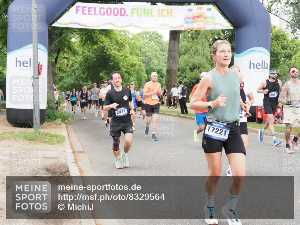 29.06.2025 - hella hamburg halbmarathon MichiJ http://msf.ph/oto/8329564 29.06.2025 10:38:00 Zwischen KM18-KM19 1119, 1817, 2411, 4346, 5087, 5336, 6125, 10691, 12016, 12545, 13051, 13758, 16285, 16666, 16732, 16800, 17221, 18884, 18960, 18982, 19007 meine-sportfotos.de