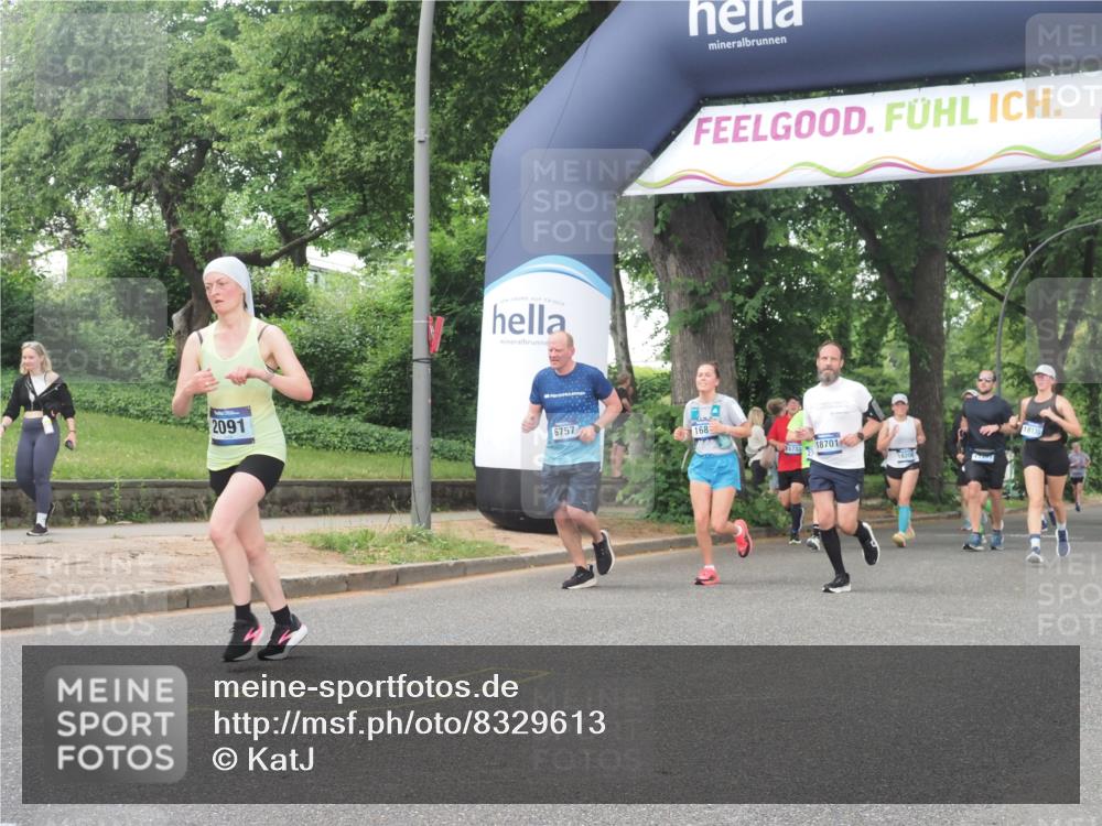 29.06.2025 - hella hamburg halbmarathon KatJ http://msf.ph/oto/8329613 29.06.2025 10:46:55 Zwischen KM18-KM19 1681, 2091, 6757, 7476, 8481, 8531 meine-sportfotos.de