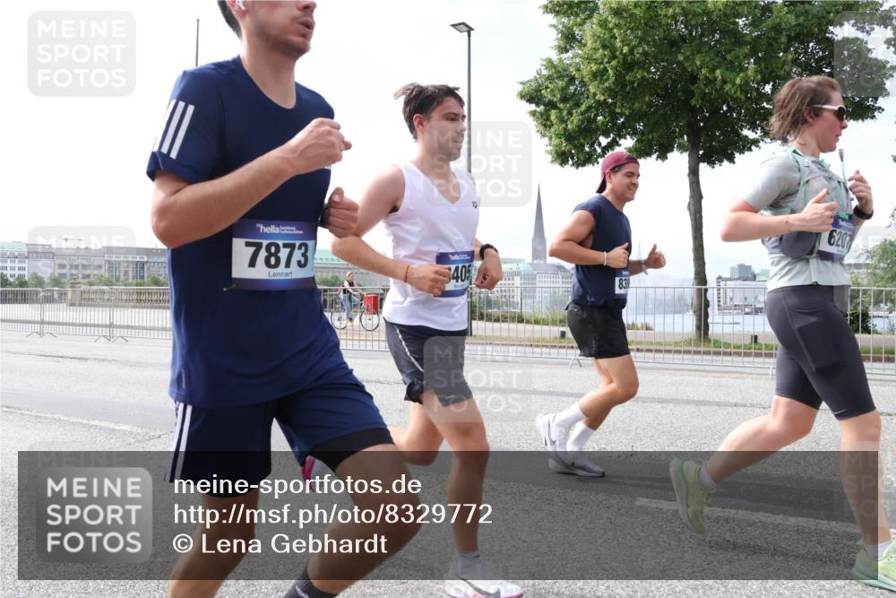 29.06.2025 - hella hamburg halbmarathon Lena Gebhardt http://msf.ph/oto/8329772 29.06.2025 10:13:03 Lombardsbrücke 7873, 405, 839, 6207, 1020, 1051, 1249, 1747, 1851, 1939, 2531, 2891, 2942, 2961, 3218, 3360, 3728, 4532, 5150, 6207, 6489, 7873, 7907, 8398, 8405, 8913, 8917, 8971, 9141, 9527, 10067, 10402, 11025, 11720, 12456, 12492, 13566, 13816, 14404, 14540, 14869, 15012, 15369, 15531, 15922, 16030, 16255, 16323, 16437, 16826, 16911, 17061, 17699, 17988, 17994, 18048, 18178, 18320, 18530, 18732 meine-sportfotos.de