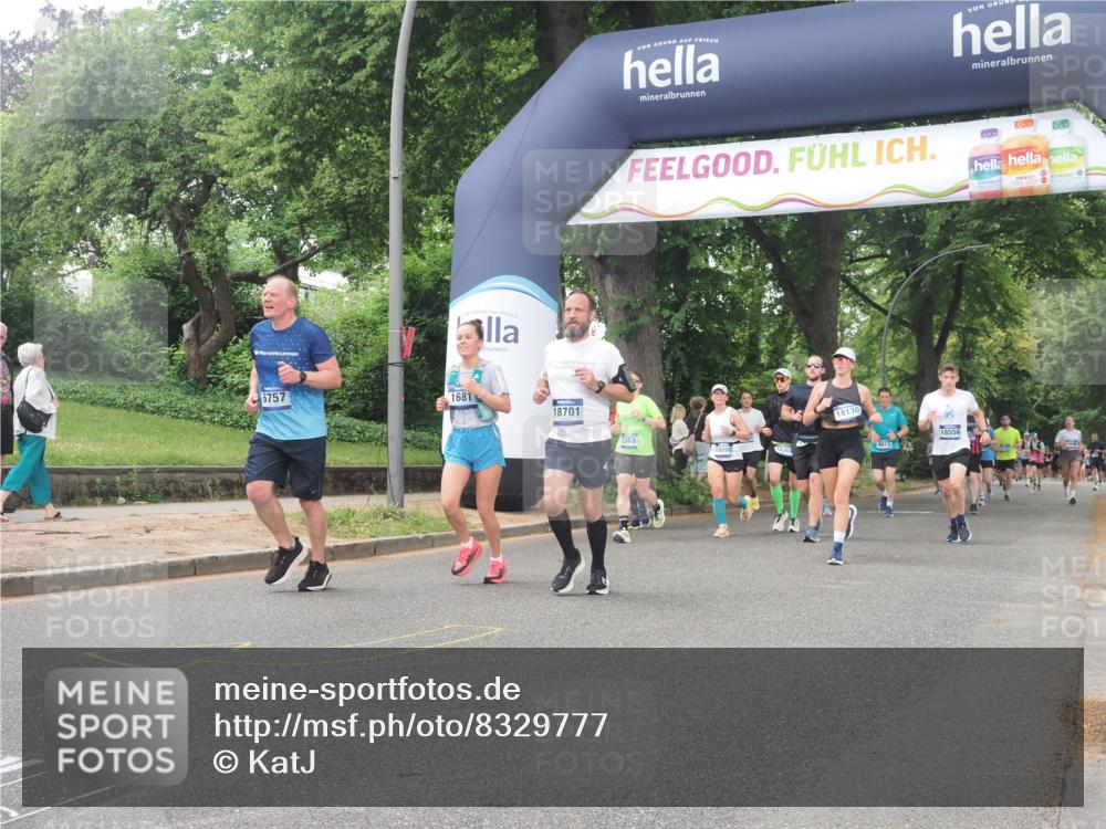 29.06.2025 - hella hamburg halbmarathon KatJ http://msf.ph/oto/8329777 29.06.2025 10:46:56 Zwischen KM18-KM19 1681, 2091, 6757, 7476, 8531 meine-sportfotos.de