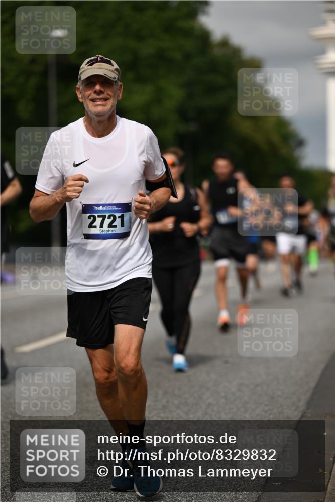 29.06.2025 - hella hamburg halbmarathon Dr. Thomas Lammeyer http://msf.ph/oto/8329832 29.06.2025 10:17:41 Kennedybrücke 1194, 1747, 1939, 2055, 2359, 2721, 2891, 2904, 2987, 4001, 4032, 4795, 4962, 5232, 5631, 5719, 6207, 7460, 7462, 7913, 8673, 9612, 9631, 9886, 10442, 10443 meine-sportfotos.de