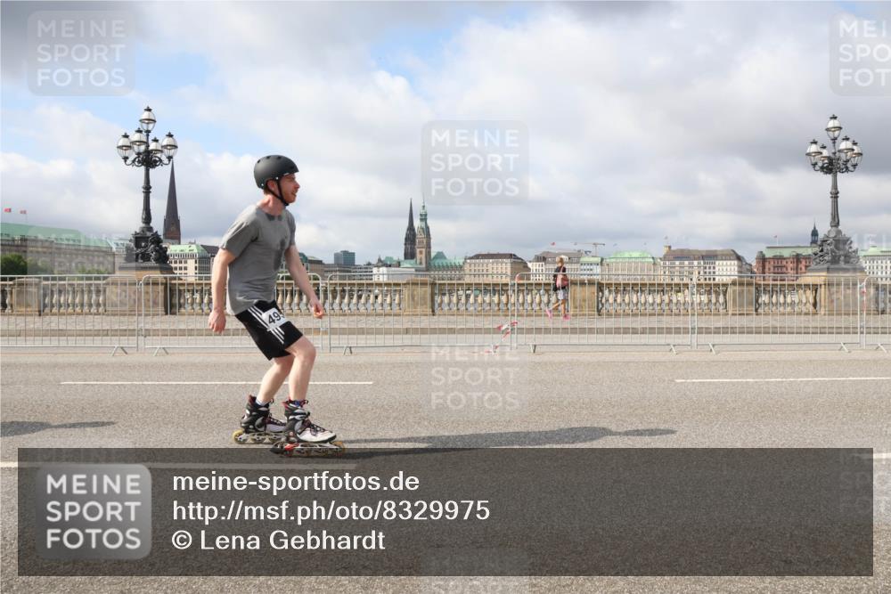 29.06.2025 - hella hamburg halbmarathon Lena Gebhardt http://msf.ph/oto/8329975 29.06.2025 09:08:39 Lombardsbrücke 49 meine-sportfotos.de